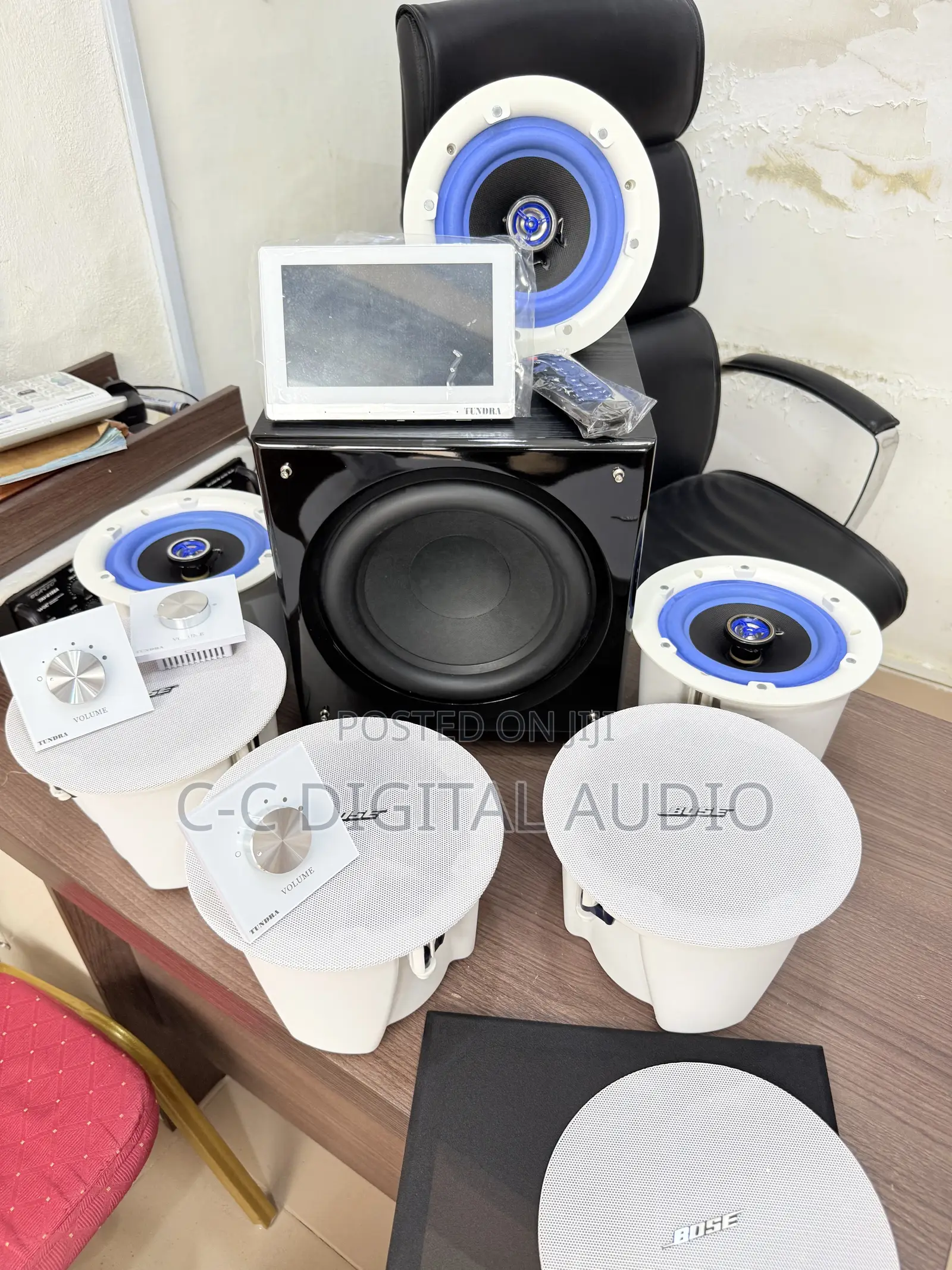 Bose Ceiling Speakers Subwoofer Powered by 7 Inches Smart Amplifier