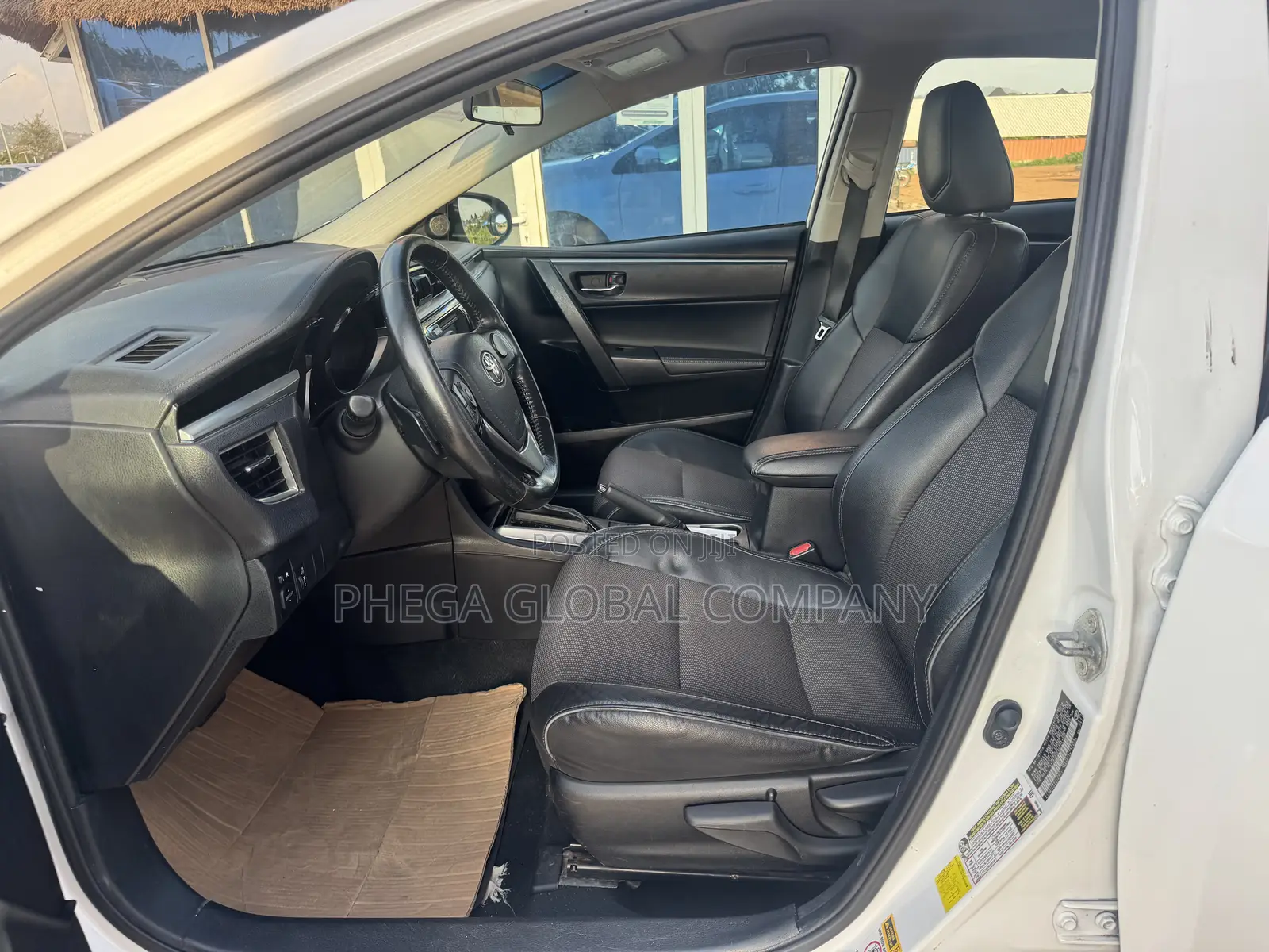 Toyota Corolla S 4dr Sedan (1.8L 4cyl CVT) 2016 White