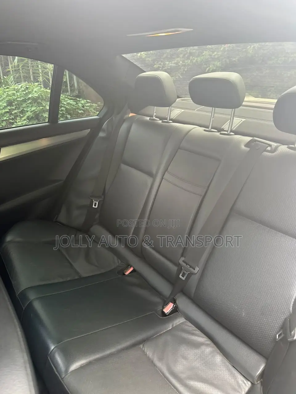 Mercedes-Benz C300 Luxury Sedan AWD (3.0L 6cyl 7A) 2009 Matt Black