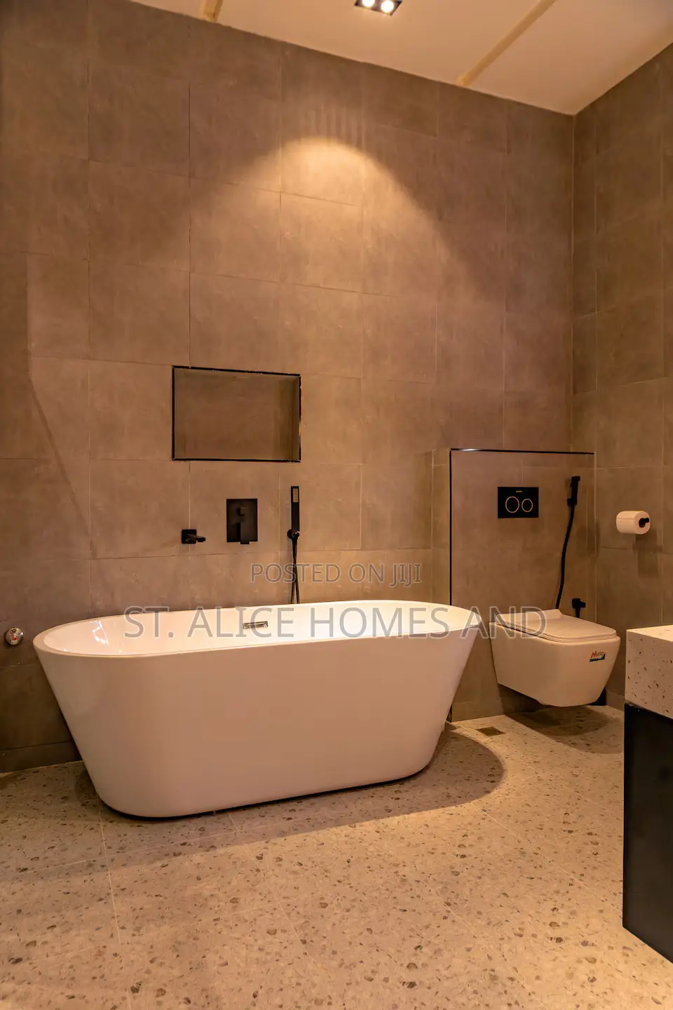 Chalkhomes The Blanc Room 103 - Studio Apartment With Bath Tub Asokoro