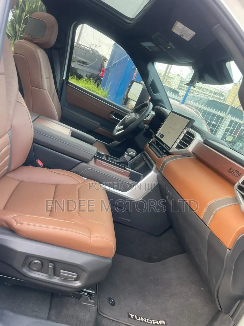 Toyota Tundra 2024 White