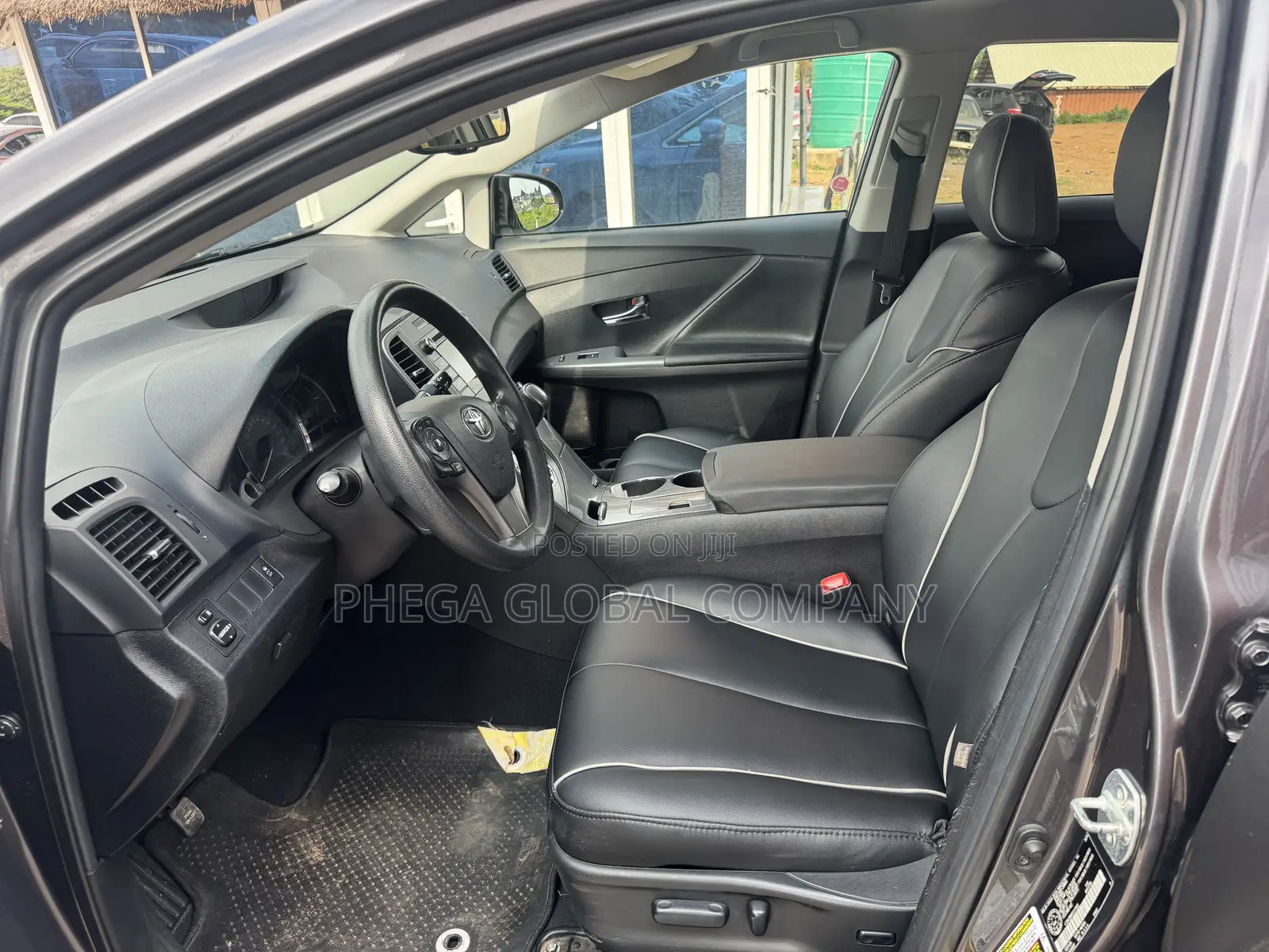 Toyota Venza LE 4dr Wagon AWD (2.7L 4cyl 6A) 2015 Gray