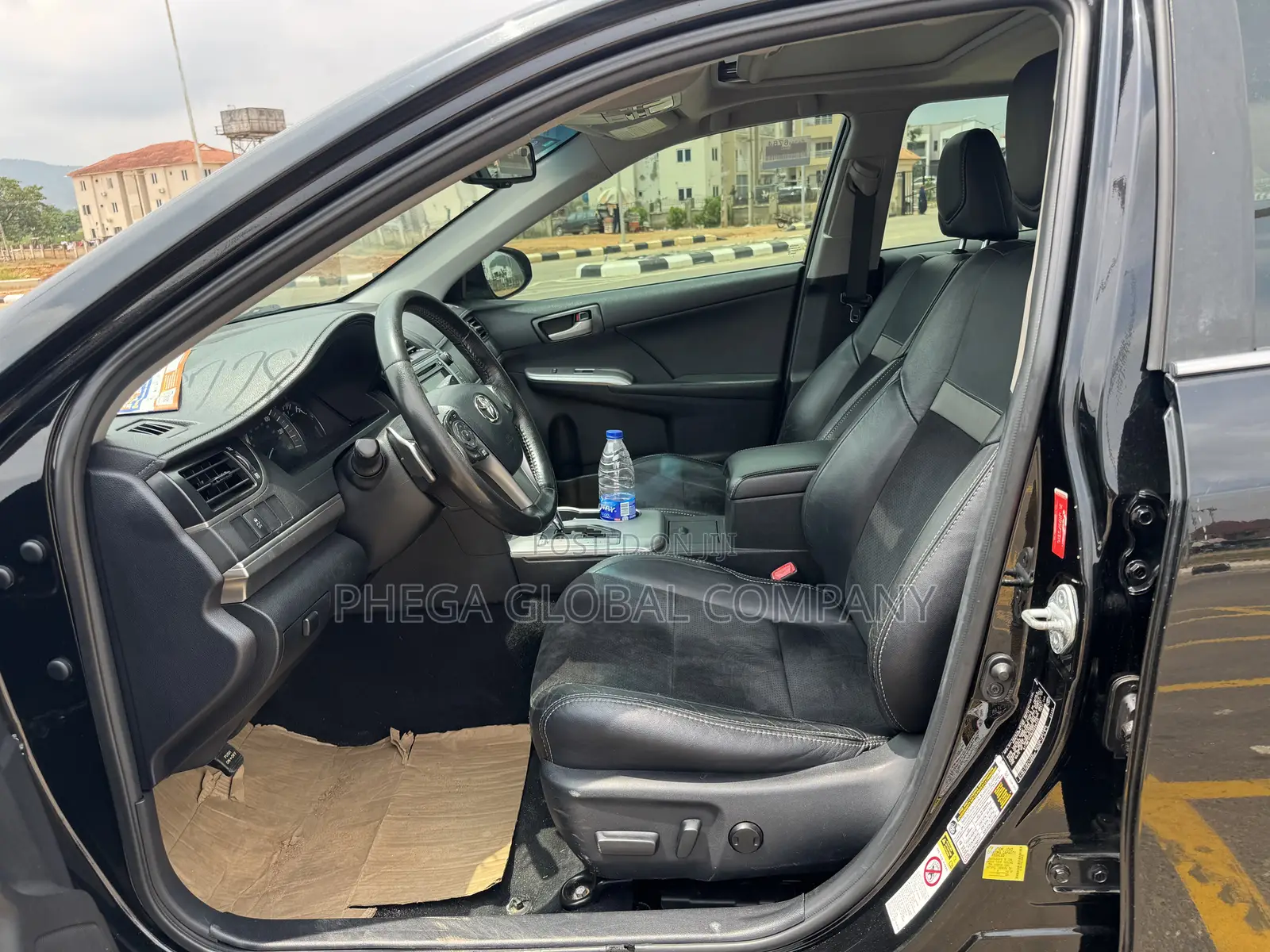 Toyota Camry SE V6 4dr Sedan (3.5L 6cyl 6A) 2013 Black