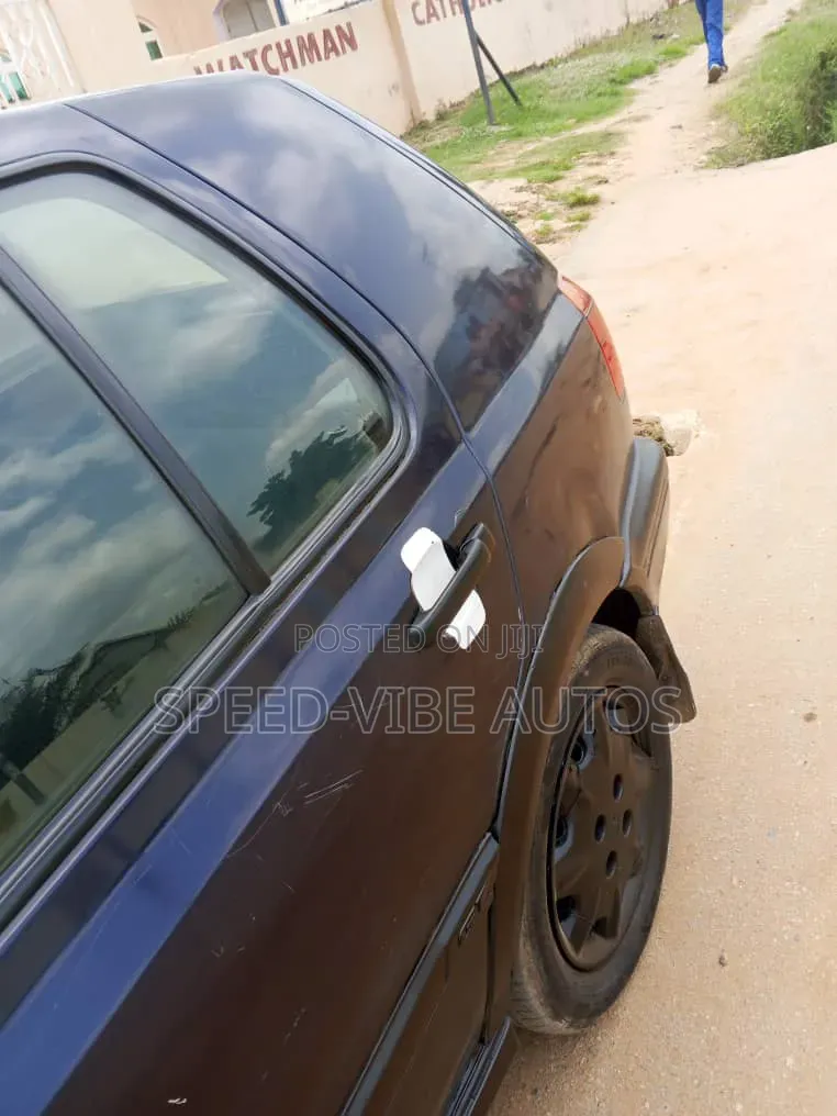 Volkswagen Golf 1999 Blue