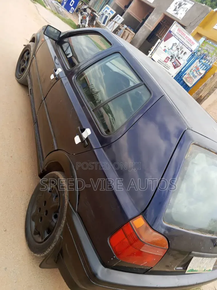 Volkswagen Golf 1999 Blue