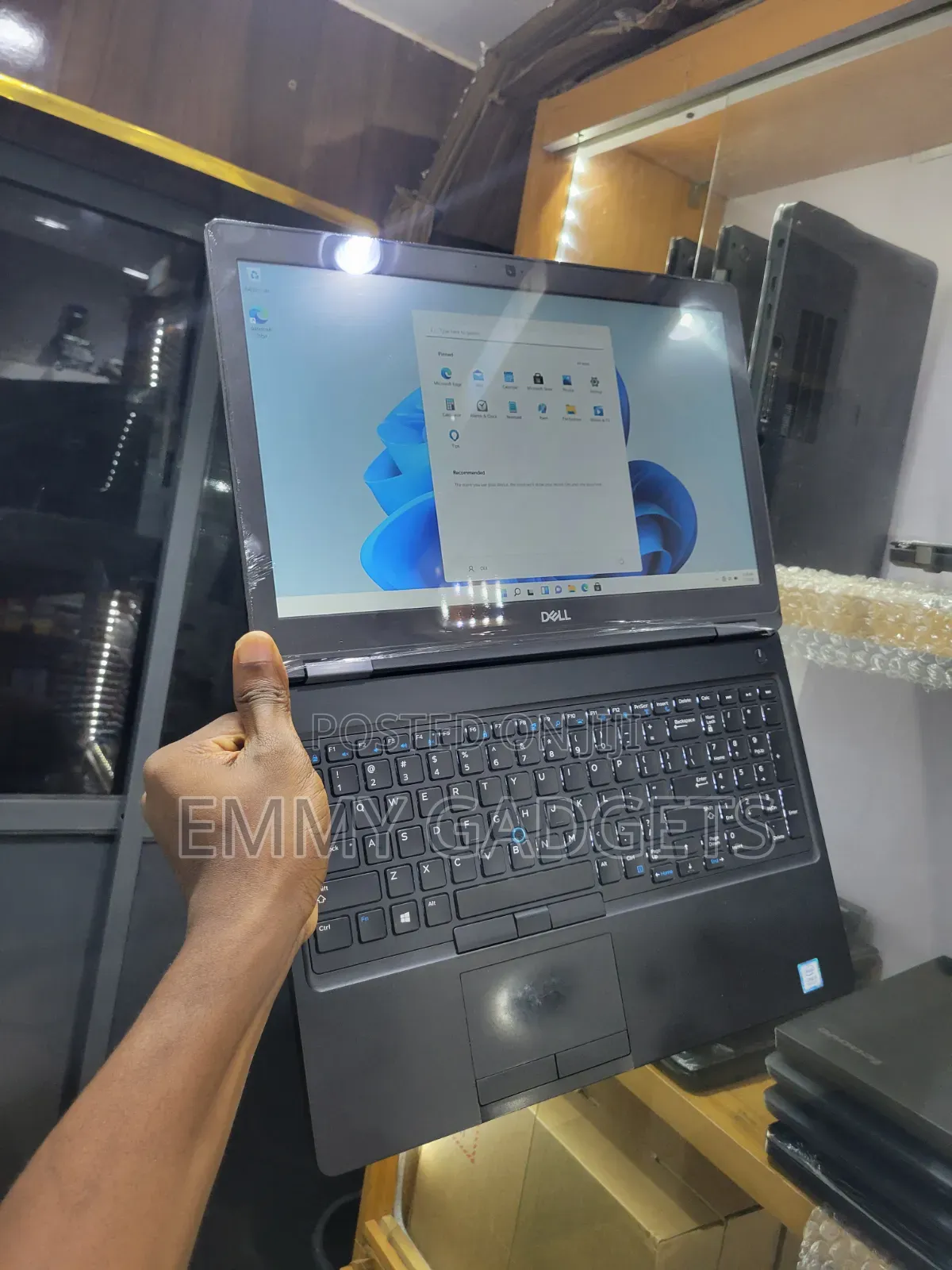 Laptop Dell Latitude 5590 16GB Intel Core i5 SSD 256GB