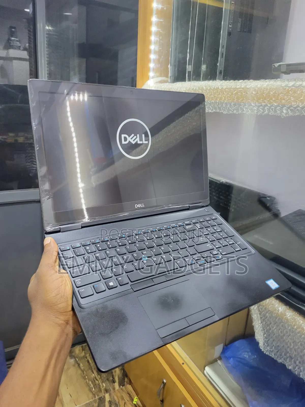 Laptop Dell Latitude 5590 16GB Intel Core i5 SSD 256GB