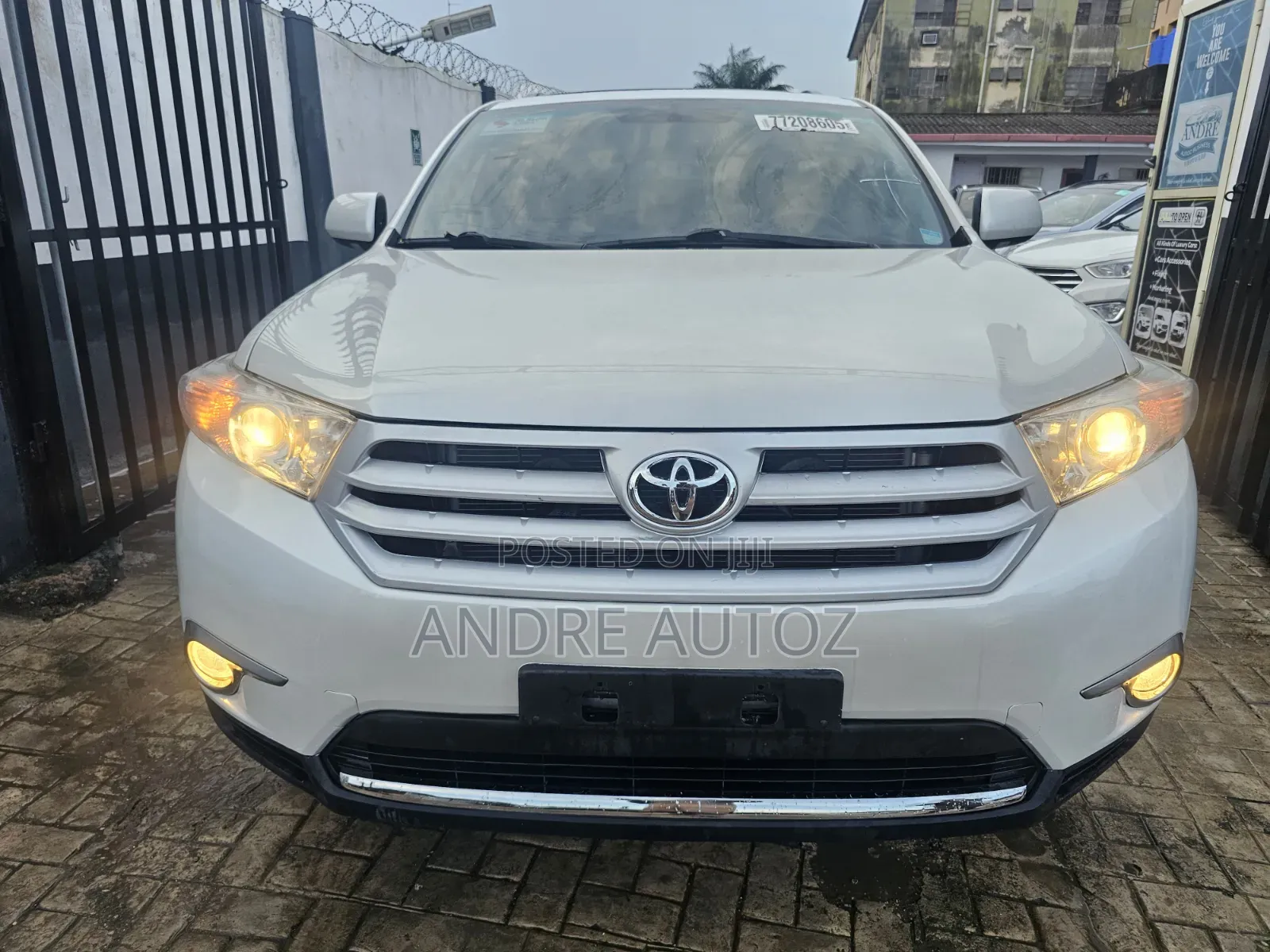 Toyota Highlander Limited 2012 Gray