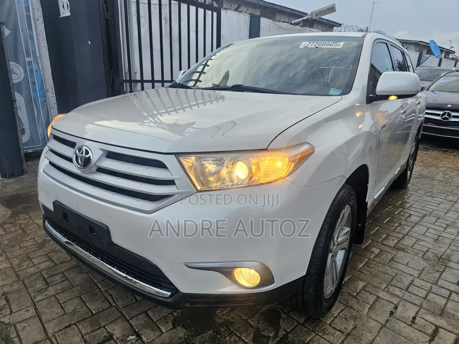 Toyota Highlander Limited 2012 Gray