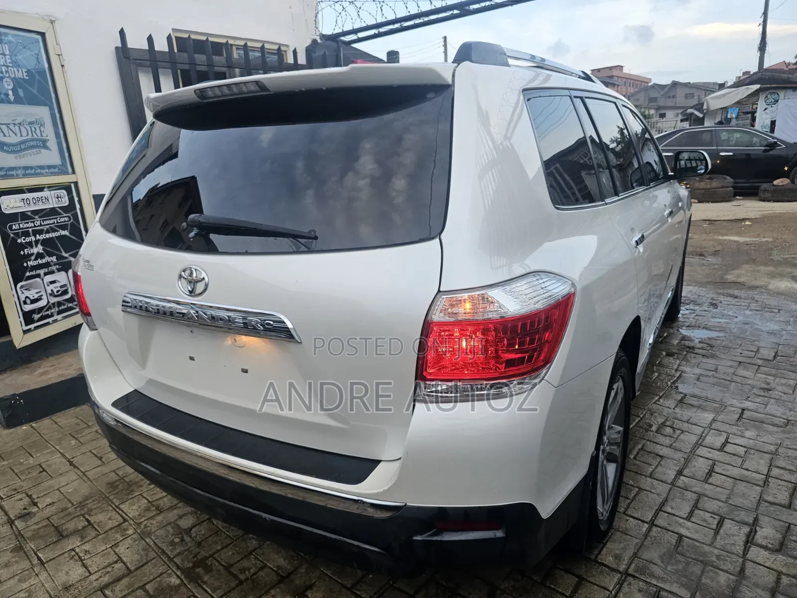 Toyota Highlander Limited 2012 Gray