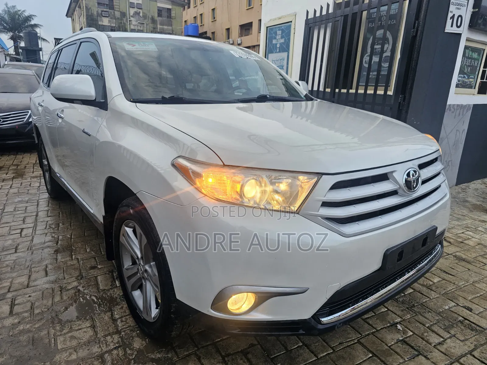 Toyota Highlander Limited 2012 Gray