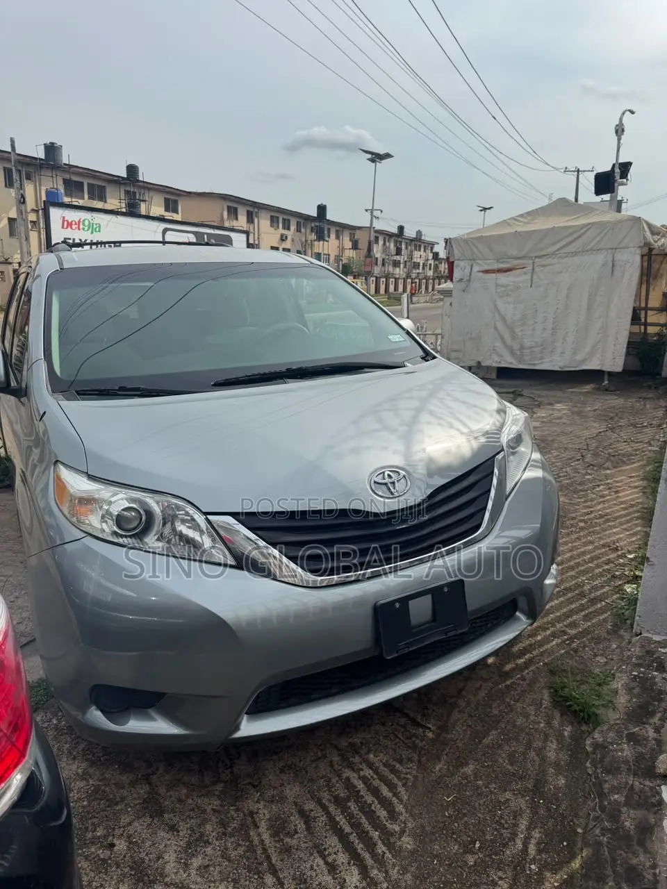 Toyota Sienna LE 7 Passenger 2011 Gray