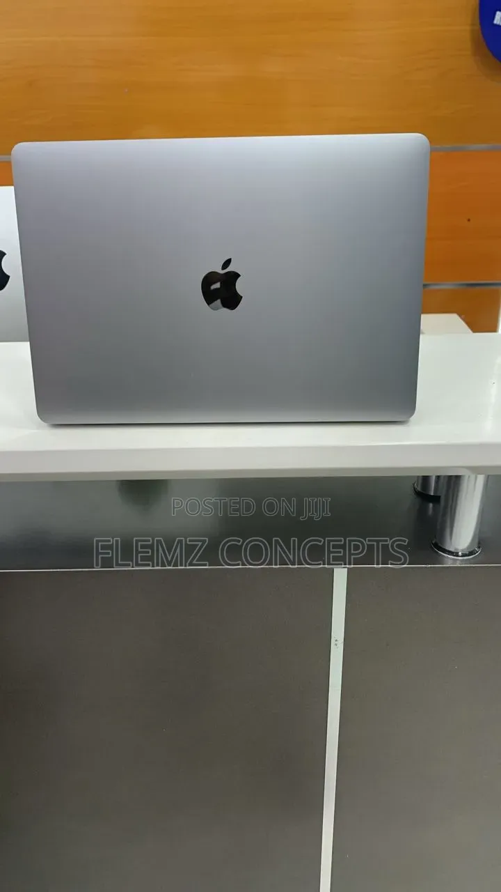 Laptop Apple MacBook Pro 2019 8GB Intel Core i5 SSD 512GB