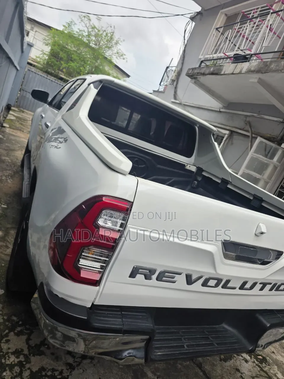 Toyota Hilux 2020 White