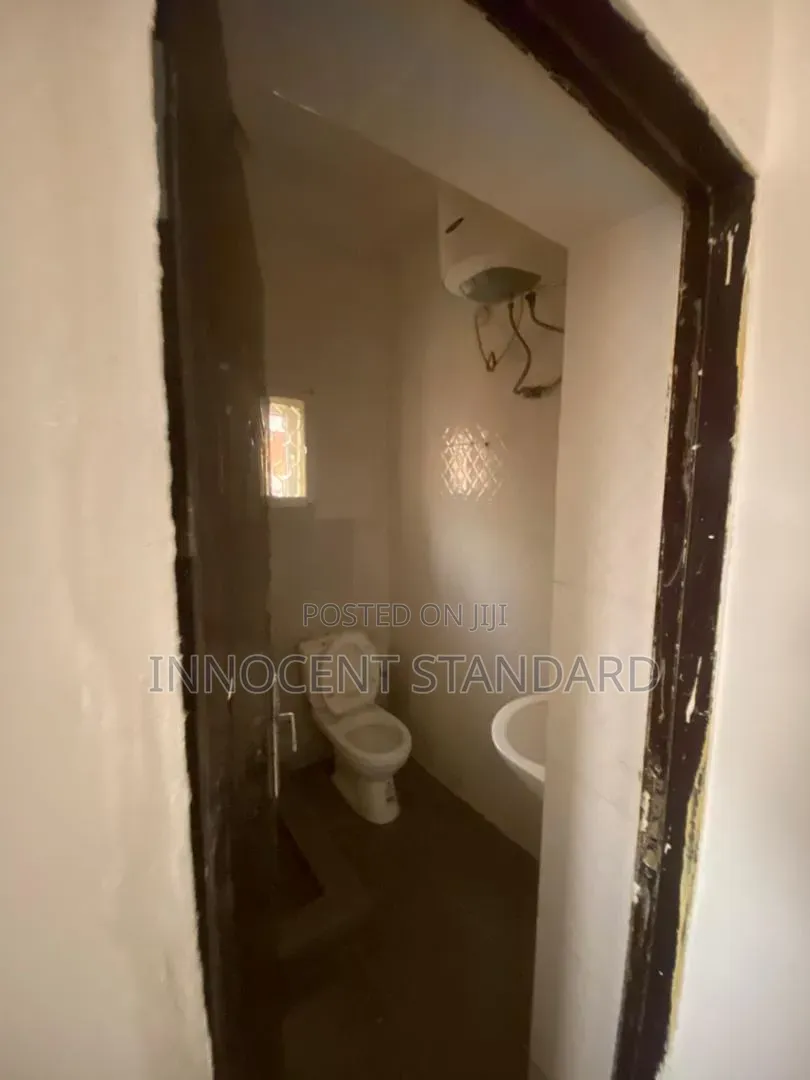 2bdrm Apartment in 2/1, Kubwa for rent