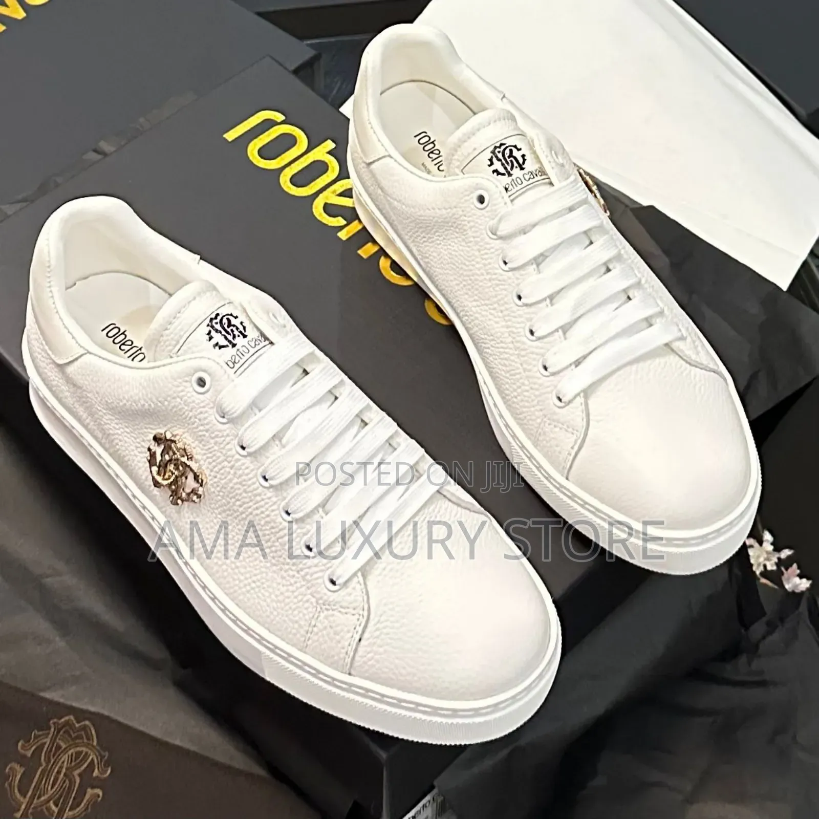 Roberto Cavalli Premium Luxury Men Sneakers–Elegant,Durabl,Comfortable