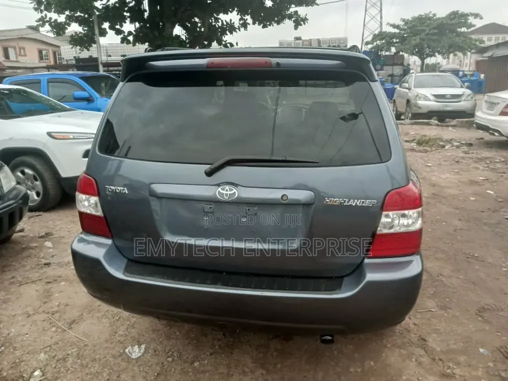 Toyota Highlander 2005 Blue