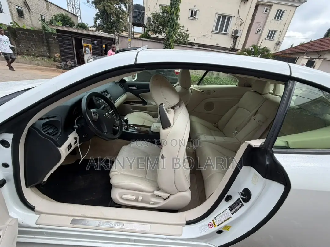 Lexus IS 250c 2013 White