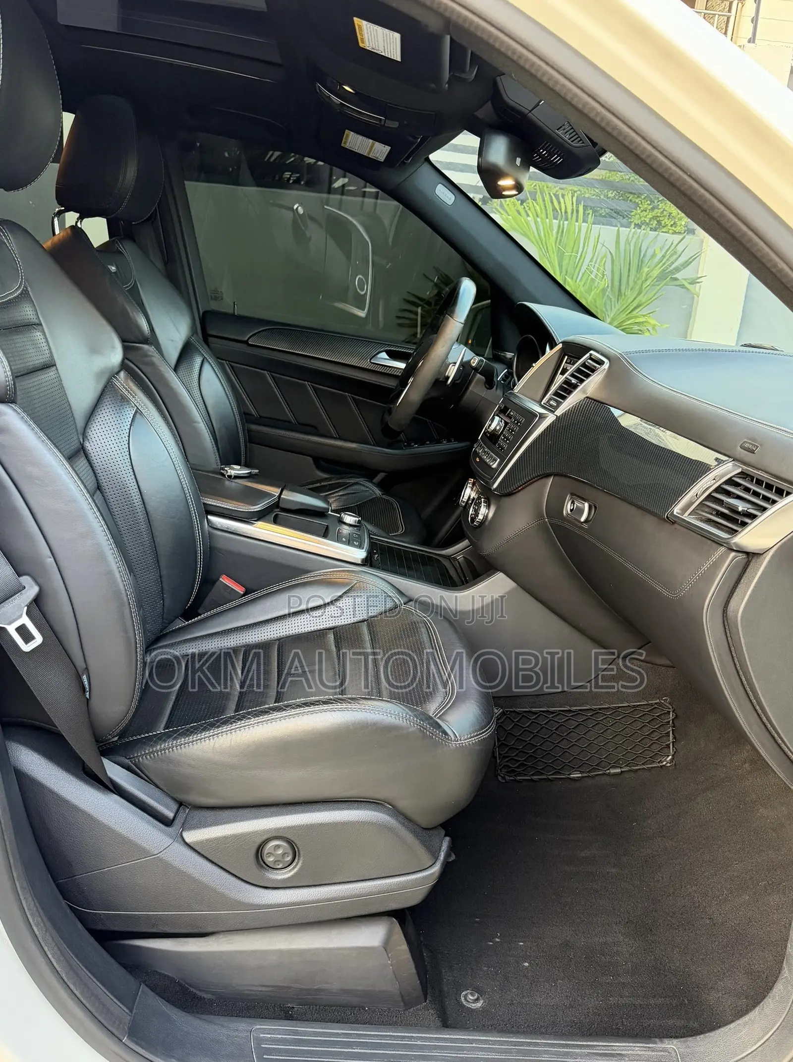 Mercedes-Benz M Class ML63 AMG 4dr SUV AWD (5.5L 8cyl Turbo 7A) 2014