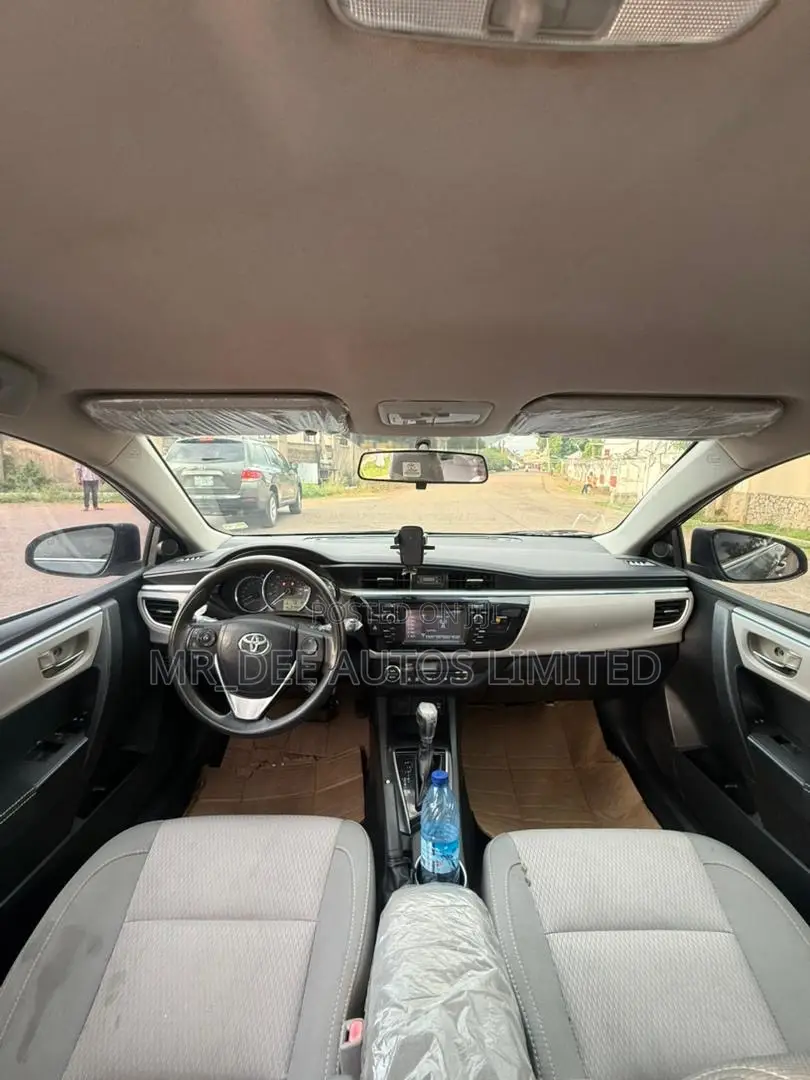 Toyota Corolla 2015 Gray