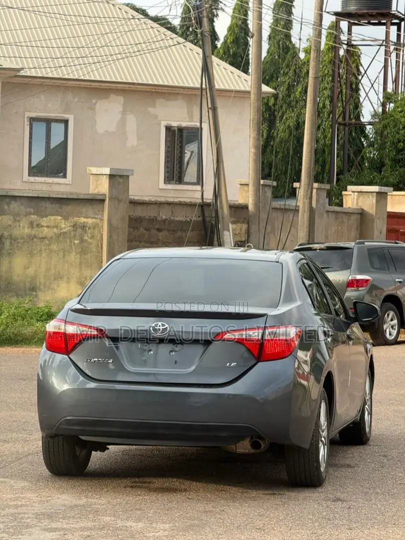Toyota Corolla 2015 Gray