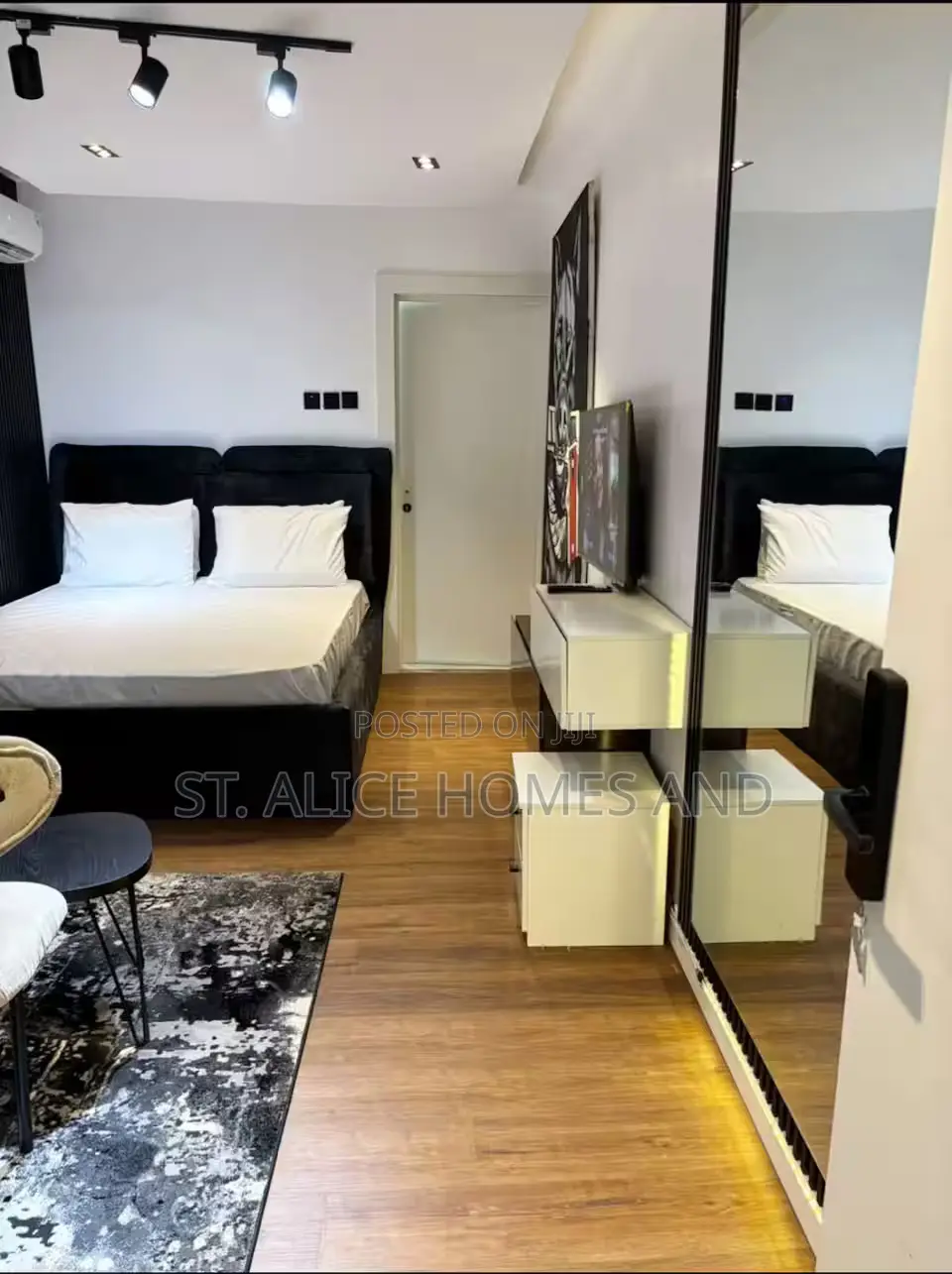 Madisonvillage Secure Studio Apartment In Lugbe District, Abuja