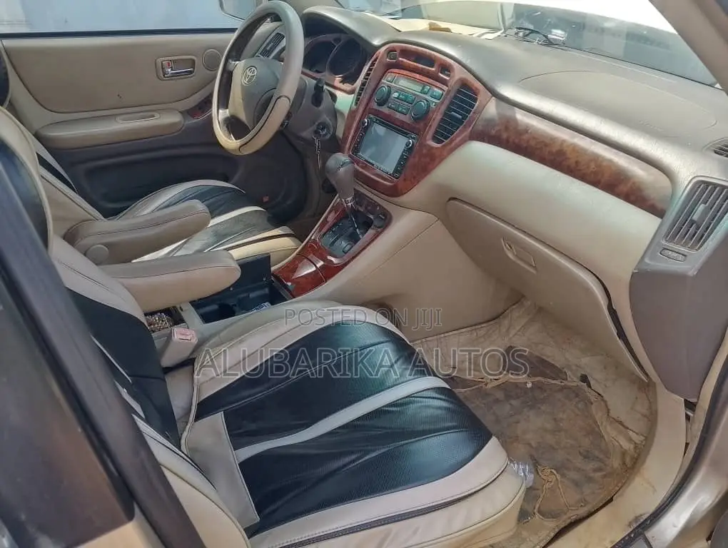 Toyota Highlander 2006 Gold