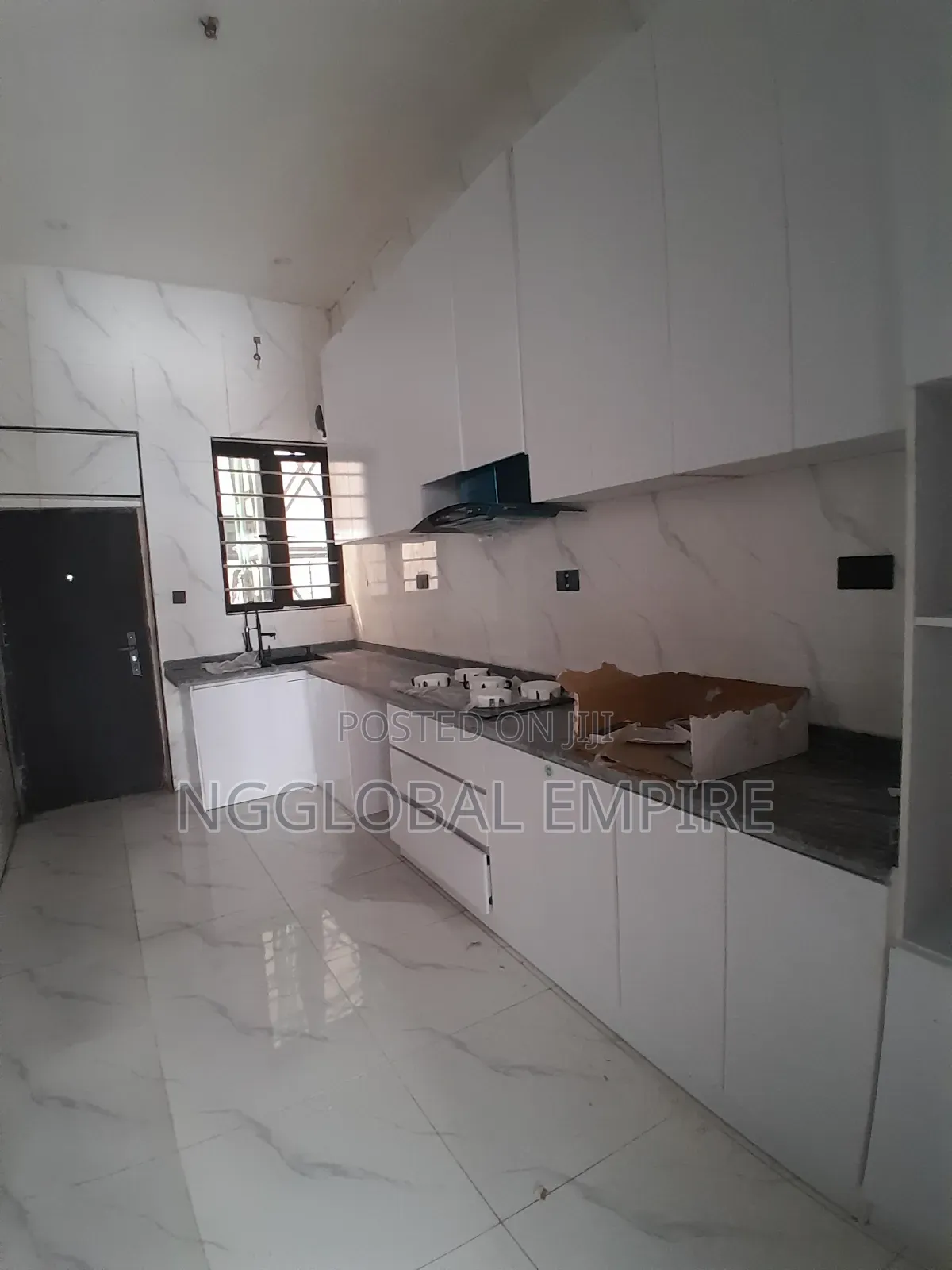 4bdrm Duplex in Ikota G. R .A for sale