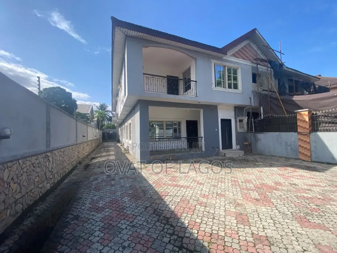 5bdrm Duplex in Lekki Phase 1 for rent