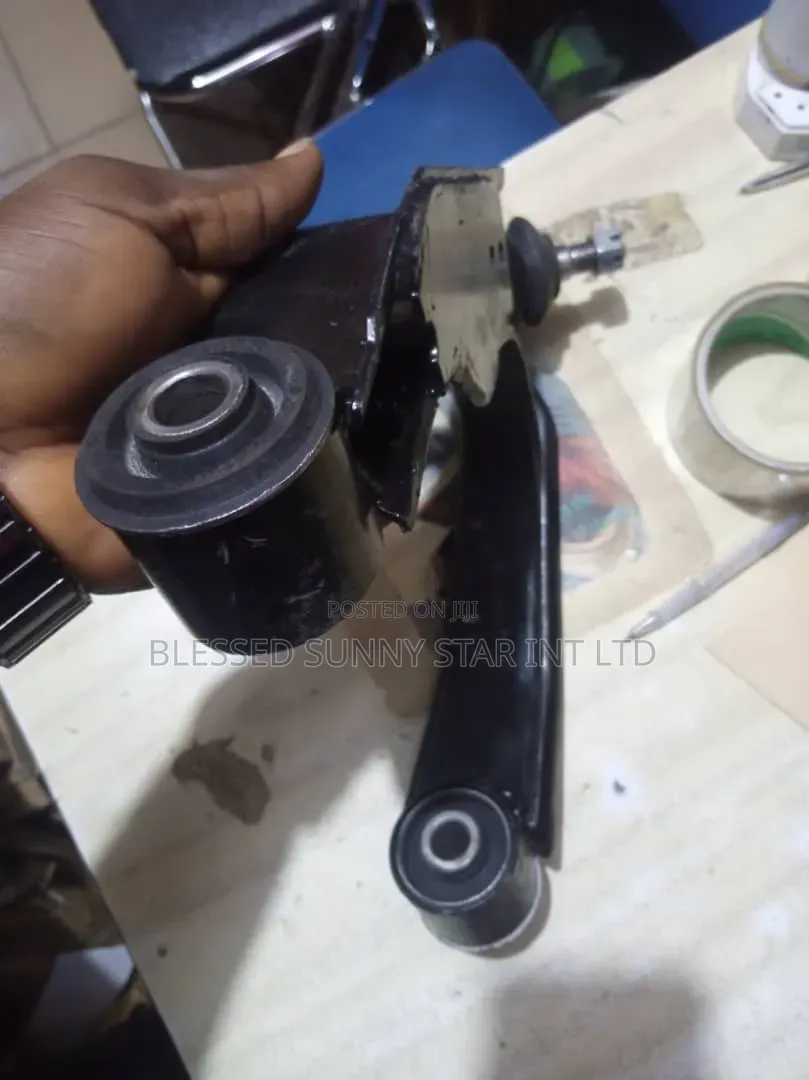 Upper Arm Nissan Frontier Np300