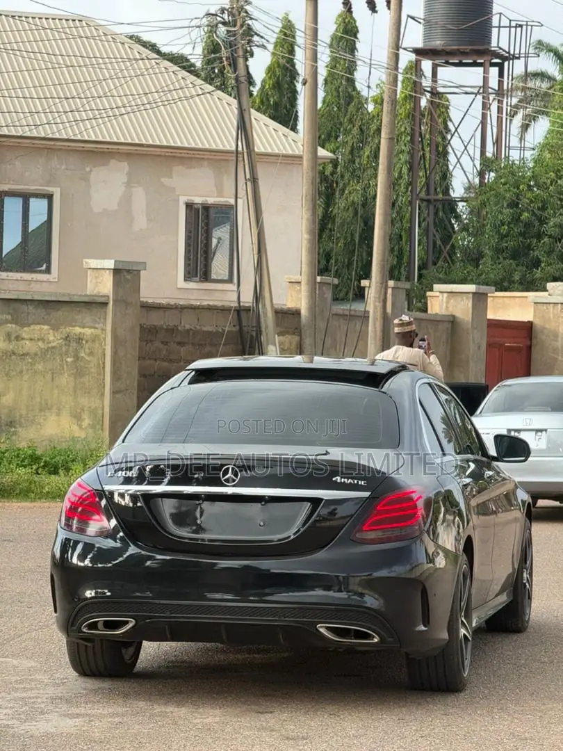 Mercedes-Benz C400 4Matic AWD Sedan (3.0L V6 7A) 2015 Black