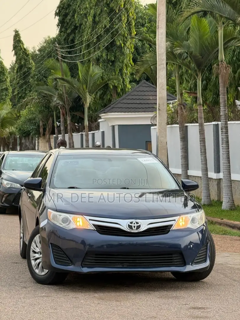 Toyota Camry 2014 Blue