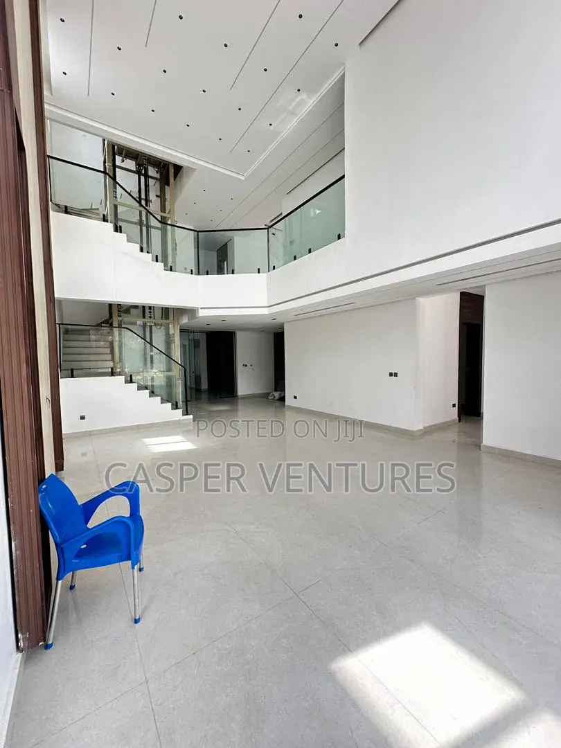 6bdrm Duplex in Admiralty, Lekki Phase 1 for sale