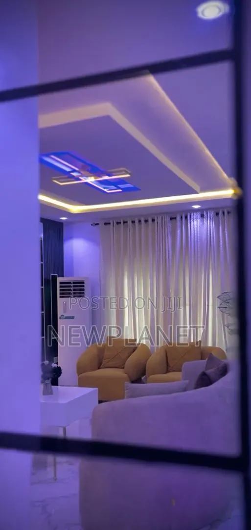 3bdrm Duplex in Abesan Estate for sale