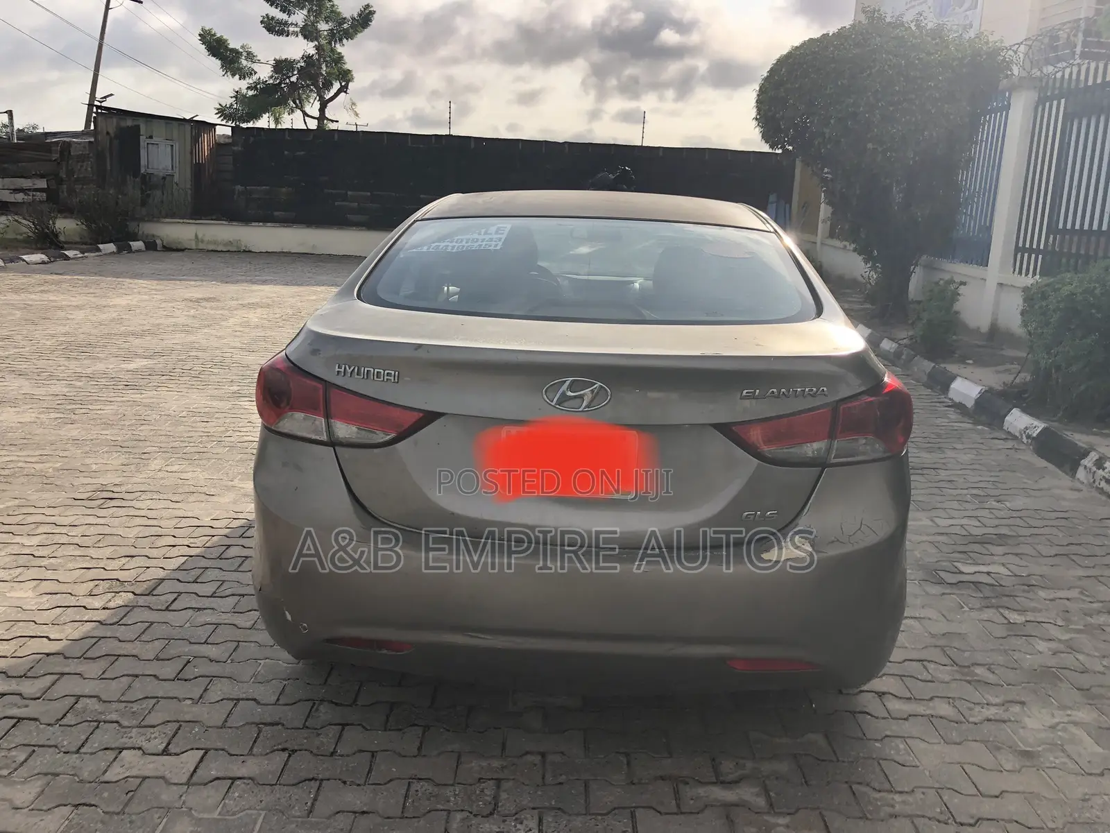 Hyundai Elantra 2013 Brown