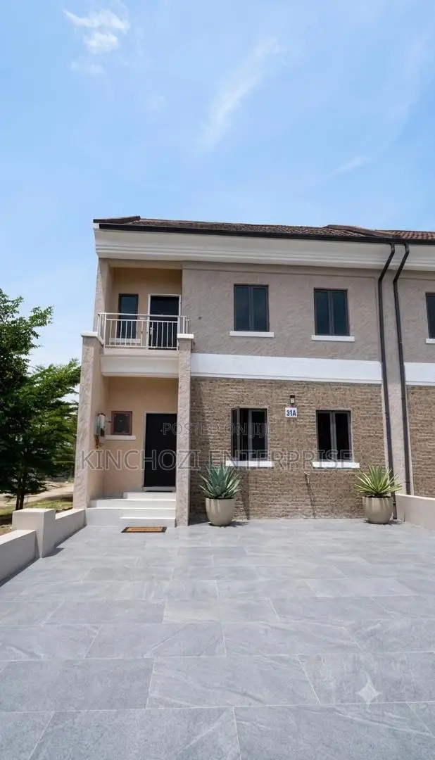 3bdrm Duplex in Rockvale Manors, Zone B for rent