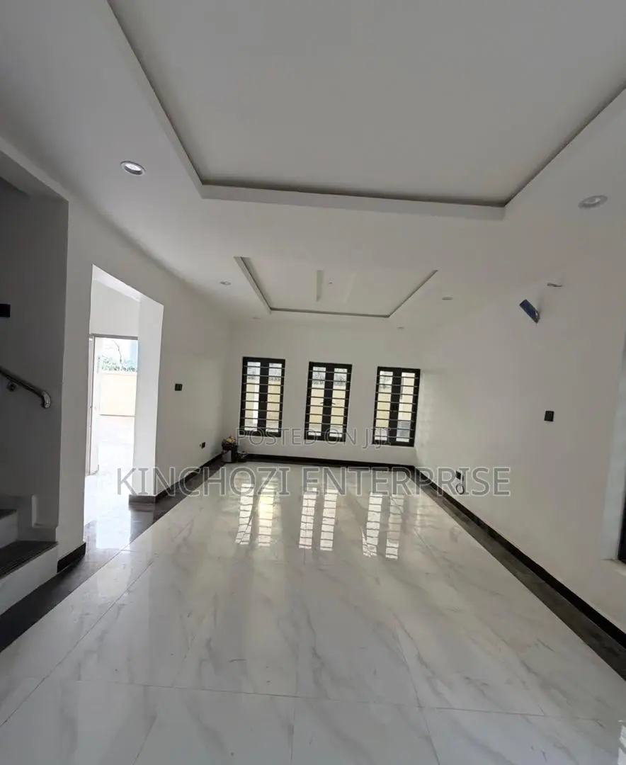 3bdrm Duplex in Rockvale Manors, Zone B for rent
