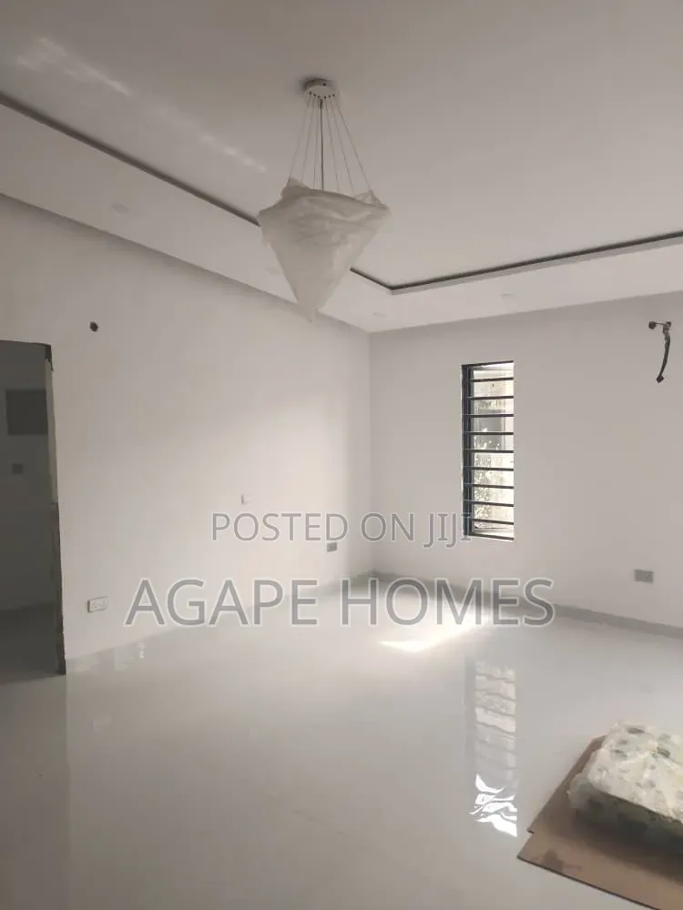 4bdrm Duplex in Opebi for sale