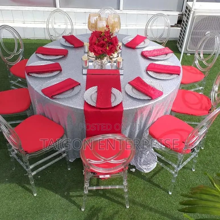 # Banquet Table ( Round Shape)