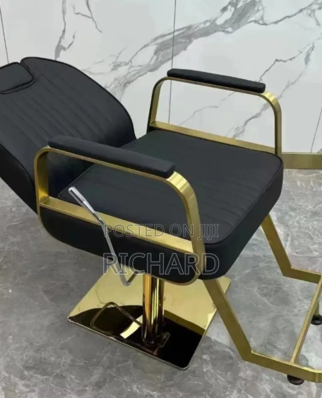 Executive Saloon Chair