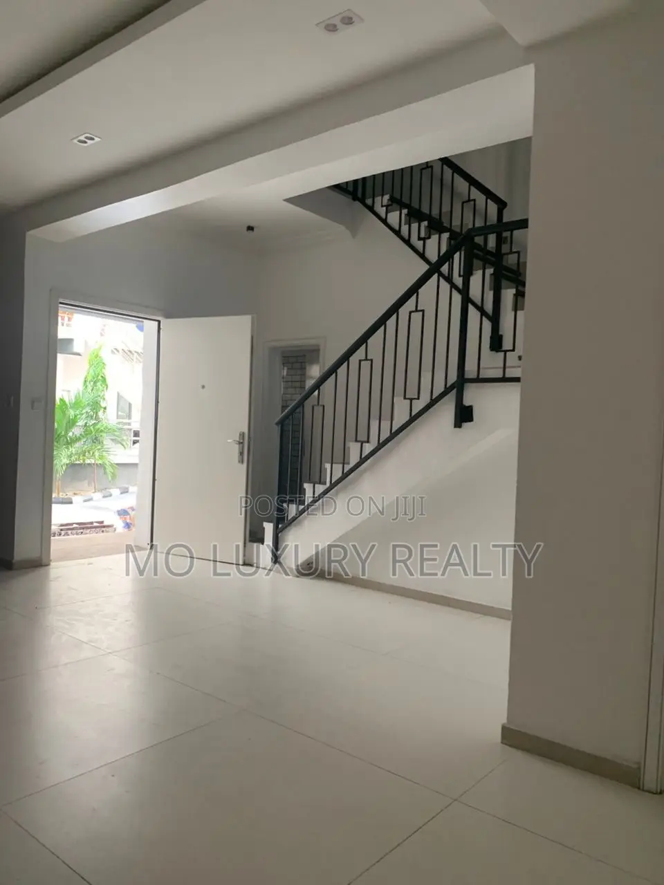 3bdrm Townhouse / Terrace in Chevron for rent