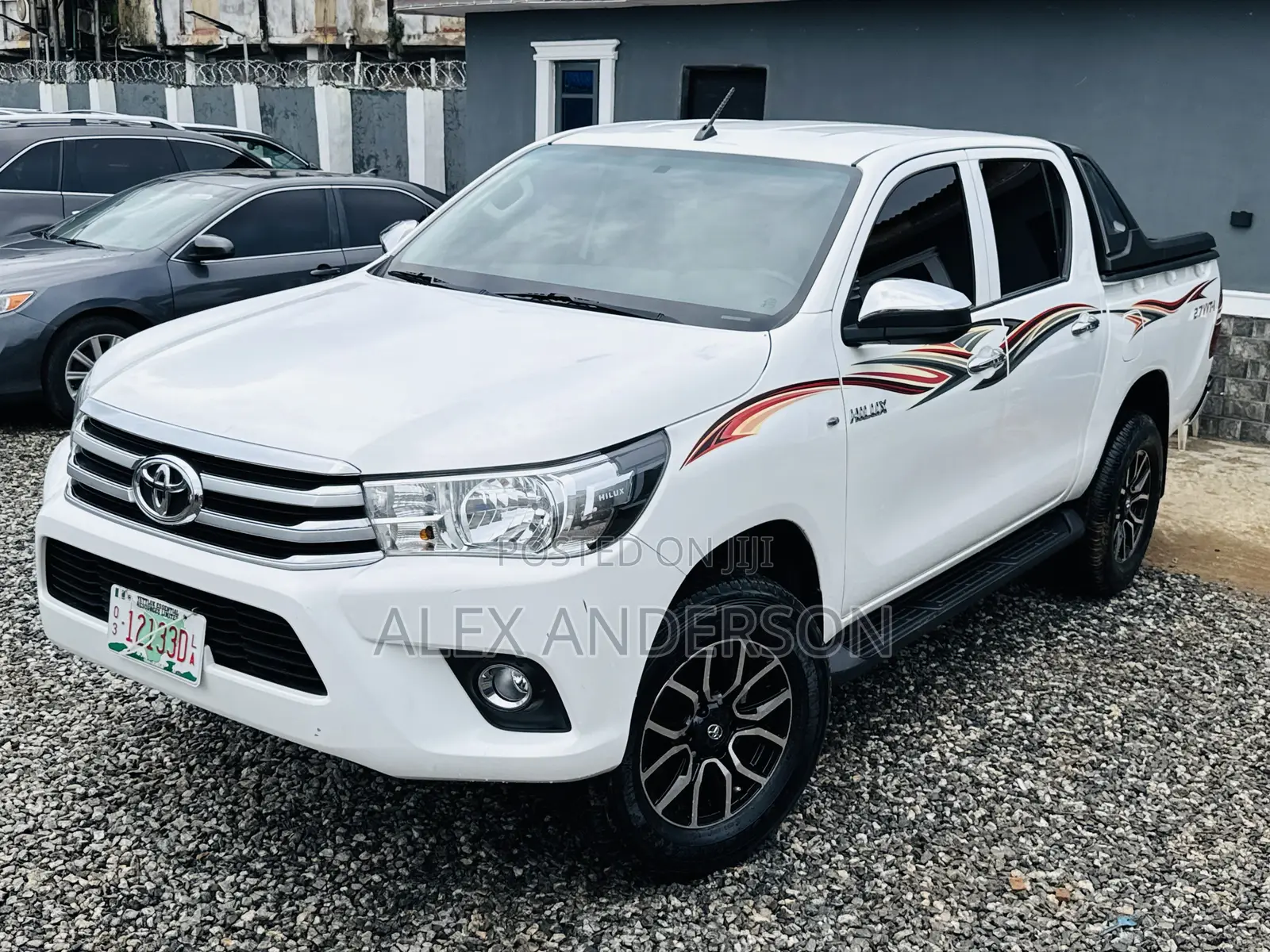 Toyota Hilux Revo Double Cab Petrol 2.7 RWD 2022 White