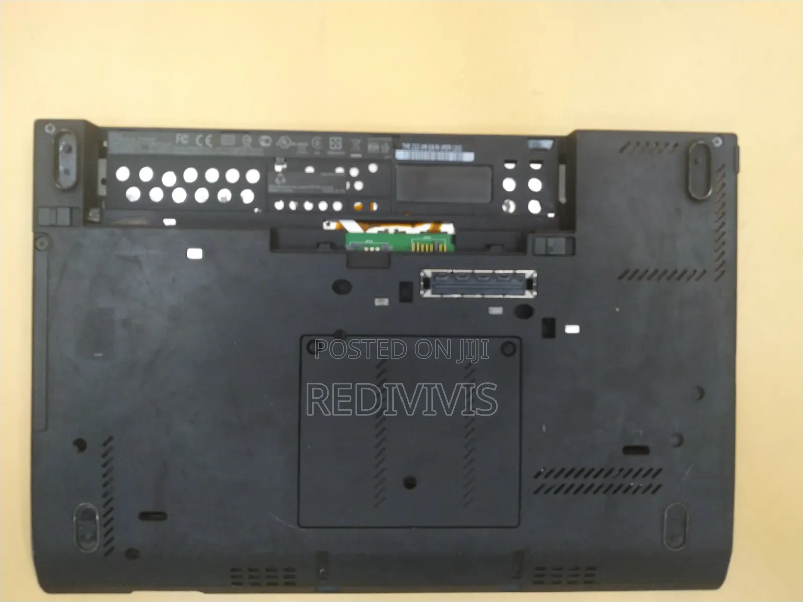 Laptop 4GB HDD+SSD 128GB