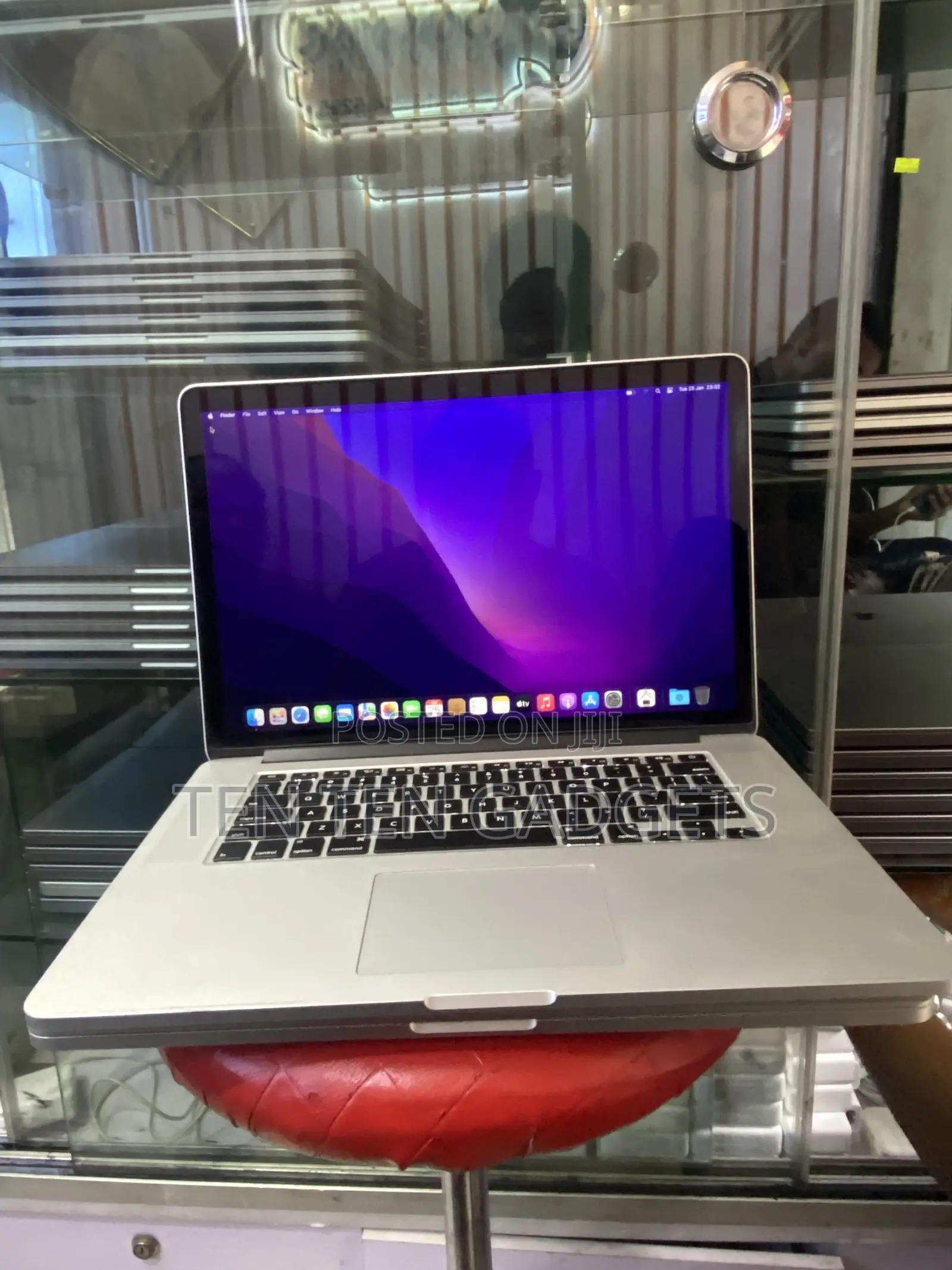 Laptop Apple MacBook Pro 2015 16GB Intel Core i7 SSD 512GB