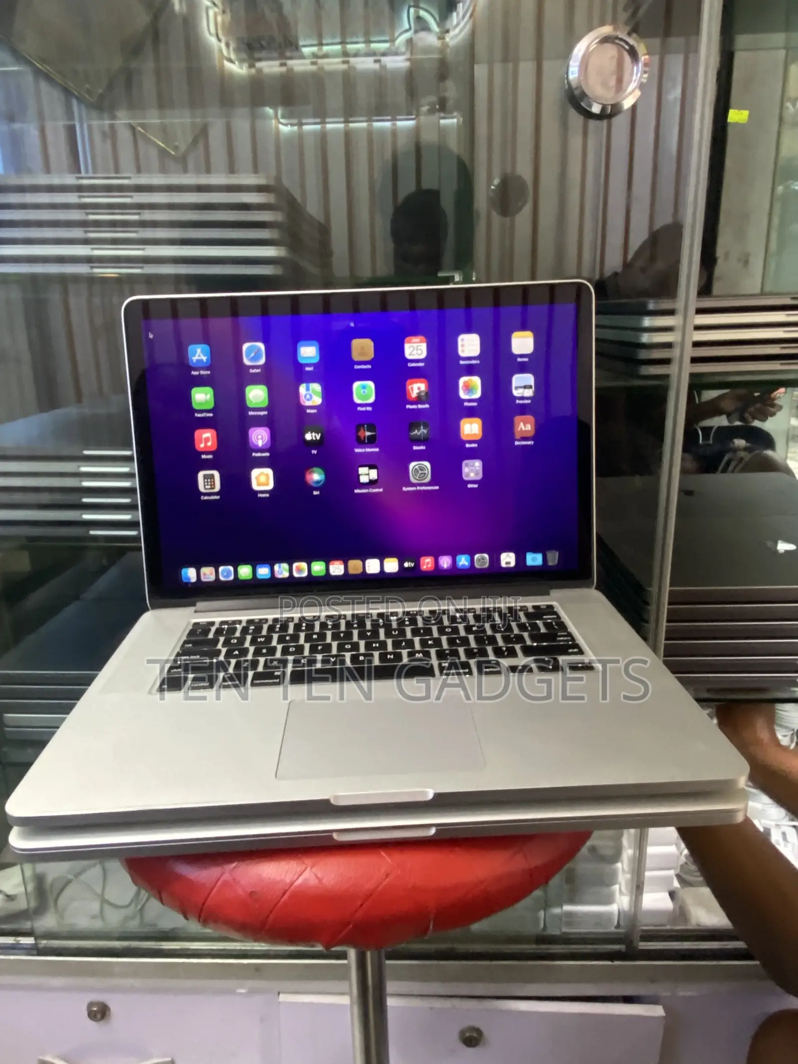 Laptop Apple MacBook Pro 2015 16GB Intel Core i7 SSD 512GB