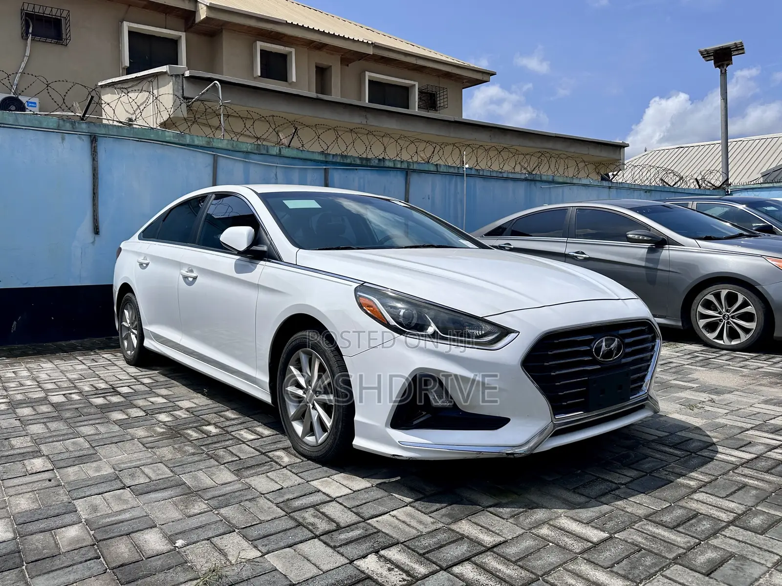 Hyundai Sonata SE 2018 White
