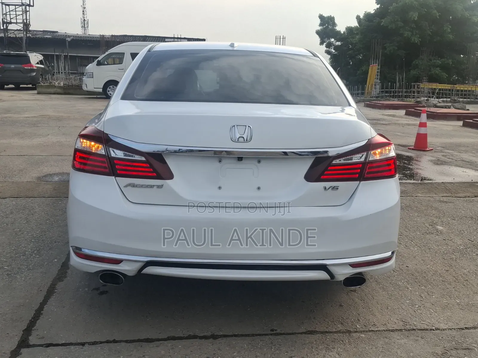 Honda Accord EX-L V-6 4dr Sedan FWD (3.5L 6cyl 6A) 2016 White