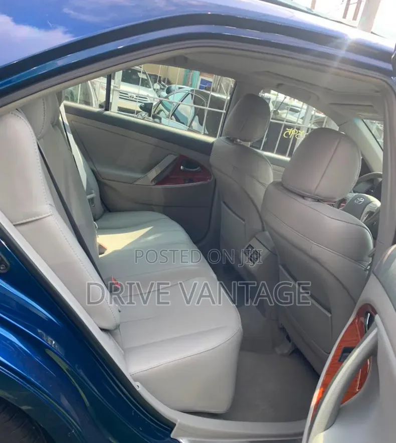 Toyota Camry 2009 Blue