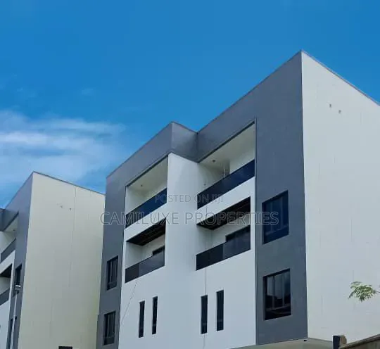 4bdrm Duplex in Rogers Court, Banana Island for sale
