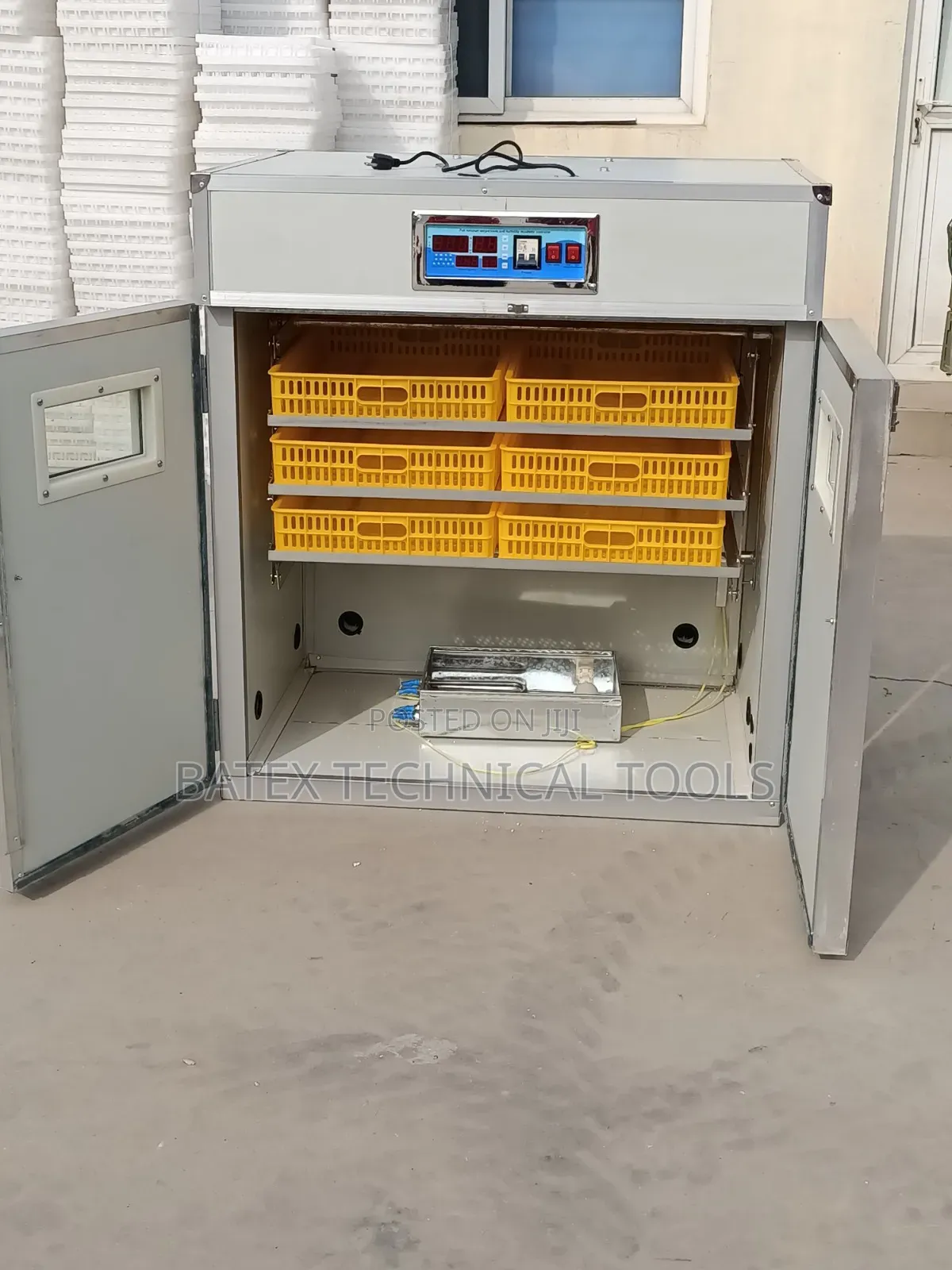 Incubator 528 Eggs